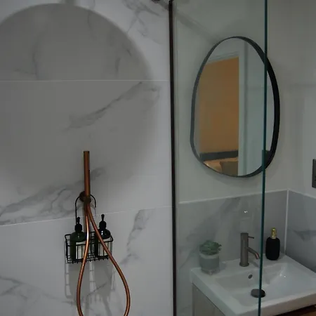 2bed In Centre Villa
